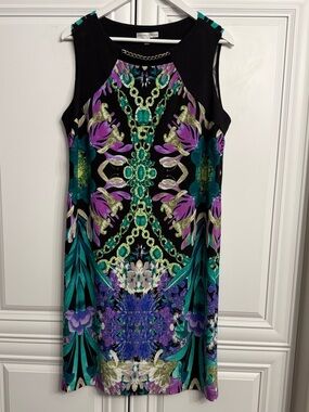 Sandra Darren Sz 14 Sleeveless Sheath Dress Gold Chain Detail at Neck Bold Print